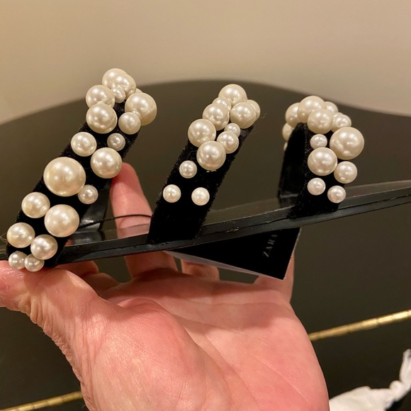 NWT Zara Flat Sandals with pearl embellished straps - Picture 15 of 17